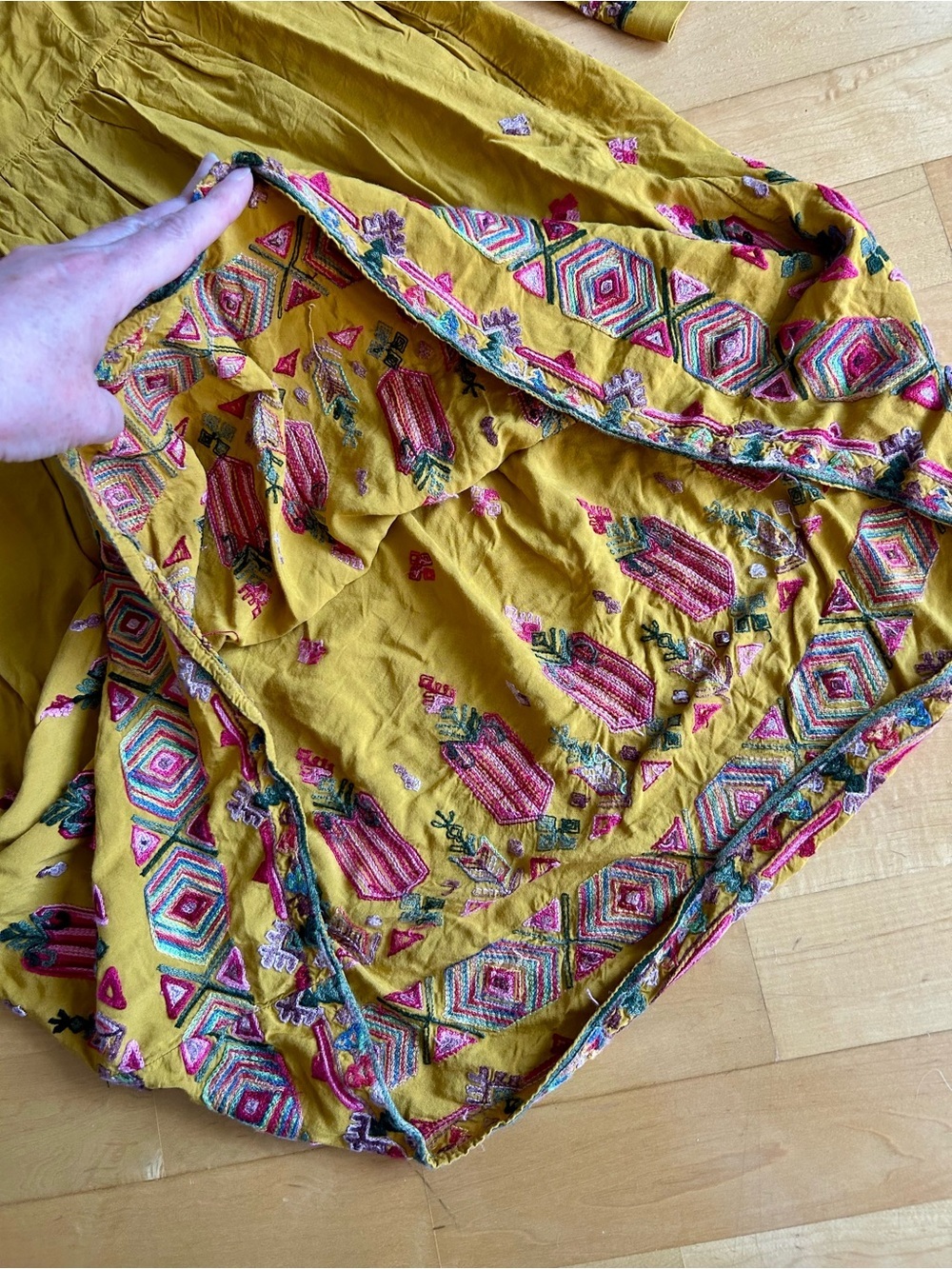 Anthropologie Floreat Embroidered, Boho V-Neck Dress, Gold, Pink, Size XS - Picture 7 of 17